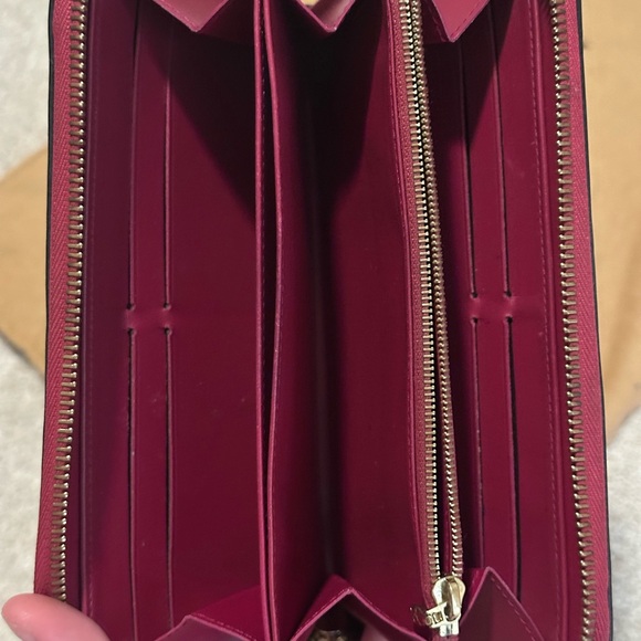 Louis Vuitton Vernis Zippy Wallet - Picture 4 of 10